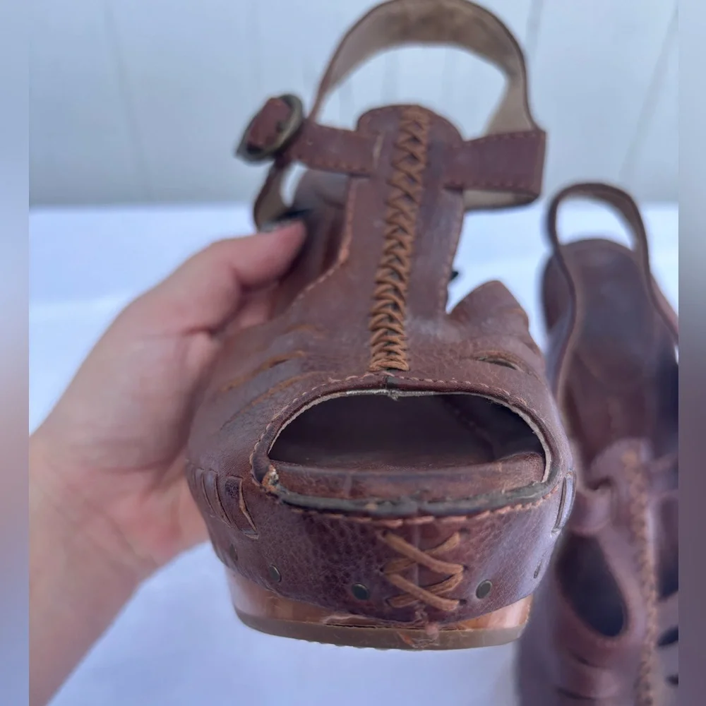 Frye Fran X Stitch platform wood peep toe sandals